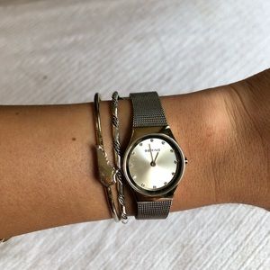 Bering watch-woman’s